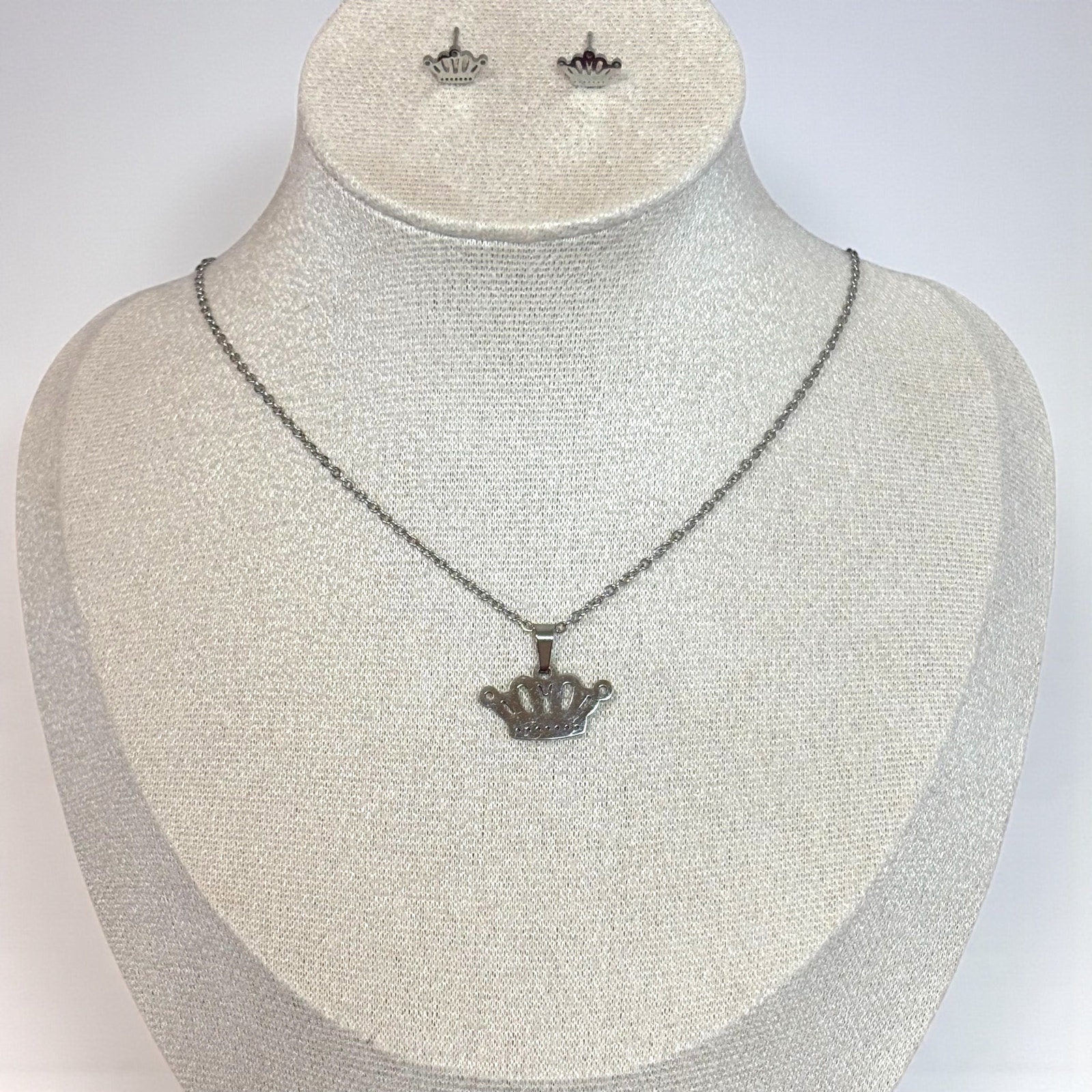 Crown Necklace Earring Set 22$